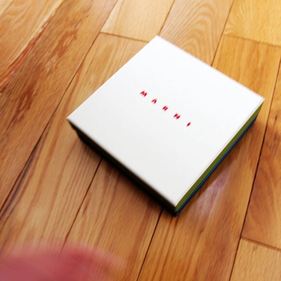 BNWT AW22 MARNI LOGO PLAQUE ROPE BRACELET BROWN - Picture 4 of 4